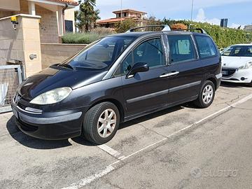 PEUGEOT 807