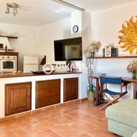 Pula - Villa in pieno centro con balconi e cortile