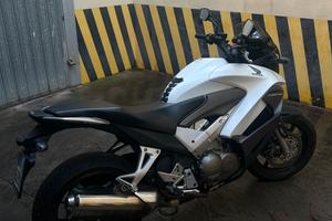 Honda VFR800X Crossrunner 2011