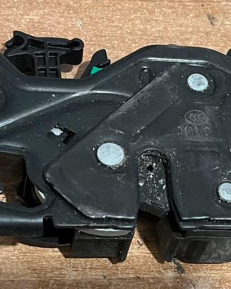 Bmw serie 1 F40 serratura baule posteriore 2021