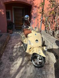 Vespa GTV 250 ie 2009 – 40.000 km – Revisione 2027