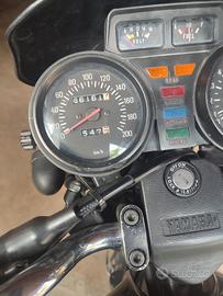 Yamaha XJ550 