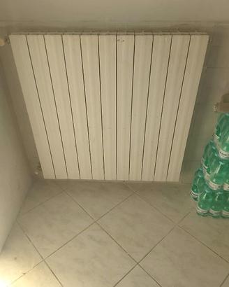 3 Termosifoni / Termoriscaldatori bianchi usati in