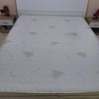 Strutture letto con rete e materasso