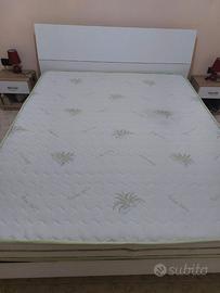 Strutture letto con rete e materasso