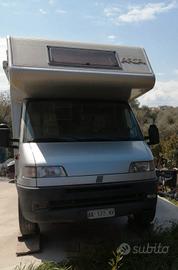 Arca Super America 470 2.5 TD con pannello solare