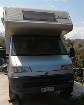 Arca Super America 470 2.5 TD con pannello solare