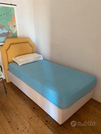 letto singolo con materasso