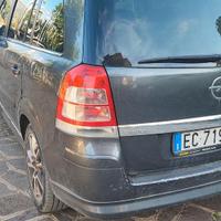 Opel Zafira van