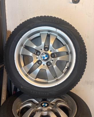 Cerchi originali BMW 16” + Pirelli SF3