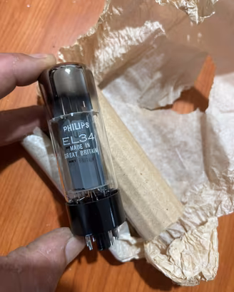 coppia valvole EL34 nuove in confezione originale