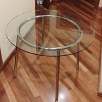 Tavolo rotondo con cristallo