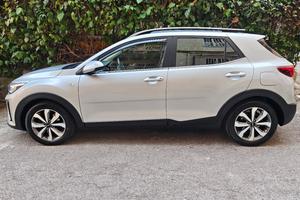 KIA Stonic Turbo GPL cambio automatico 