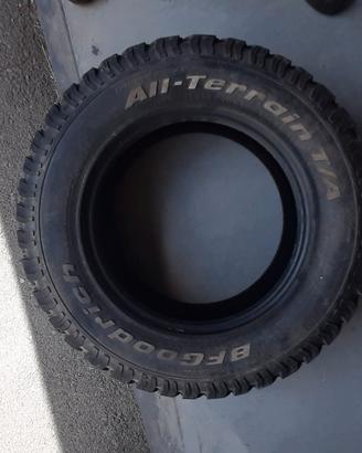 Gomme BFGoodrich 235/70 /R16