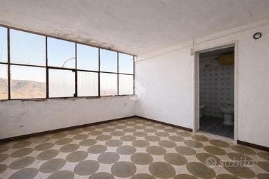 5 LOCALI A SANTO STEFANO DI MAGRA