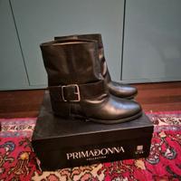 Stivaletti Primadonna nuovi