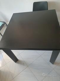 Tavolo da pranzo estensibile