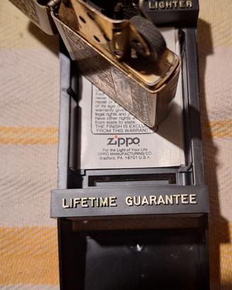 Accendino ZIPPO Mod. Venetian 352 BR