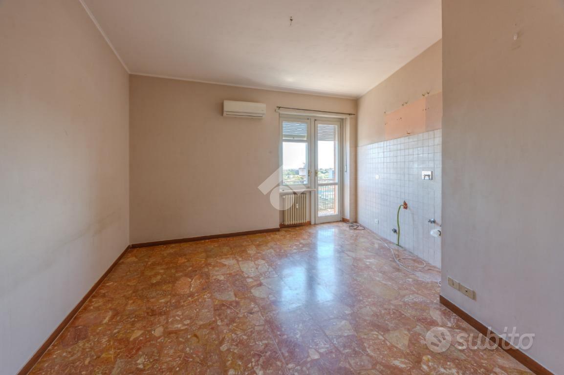 Apartment in Chieri, Torino - Altro