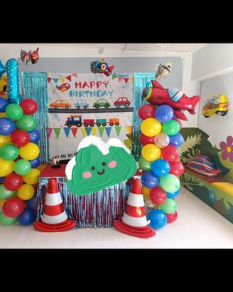 Allestimnto festa tema veicoli palloncini