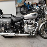 Royal Enfield Meteor 350 Aurora Black