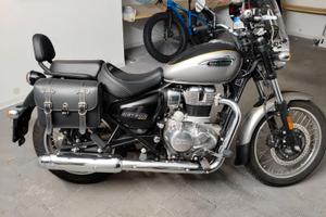 Royal Enfield Meteor 350 Aurora Black