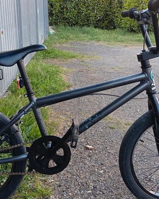 Bicicletta BMX bambino9-12 anni