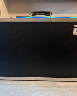 Case Thon per console da dj Numark Ns4fx