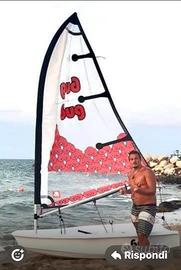 Barca a vela per esercitazioni