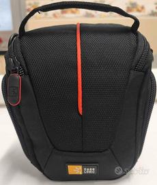 Fotocamera ReflexCase Logic.