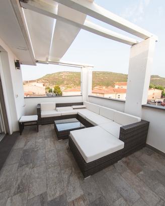 Terrazza fronte mare bosa marina