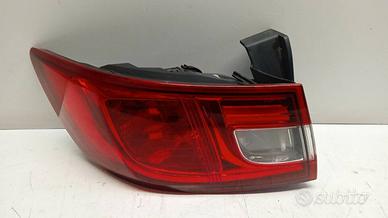 FARO POSTERIORE ESTERNO SINISTRO RENAULT Clio 2016