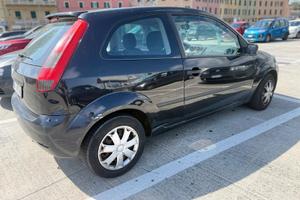 Ford Fiesta Del 2004