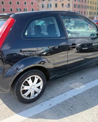 Ford Fiesta Del 2004