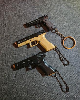 3 Portachiavi Pistole Beretta e Glock 