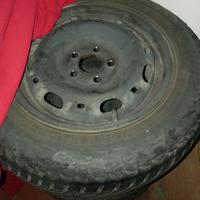4 cerchi in ferro per polo... 5 fori