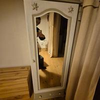 Armadietto con specchio