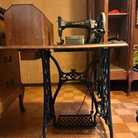 Macchina da cucire vintage