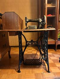 Macchina da cucire vintage