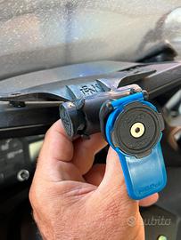 Supporto cellulare Tmax 530 con QUAD LOCK