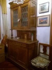 Credenza doppio corpo con vetrina
