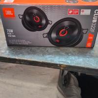 JBL più hertz 