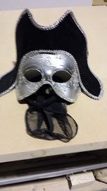 maschera vedi foto