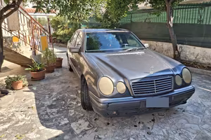 Mercedes-Benz Classe E 250  TurboDiesel Avangarde 