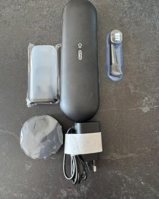 Spazzolino elettrico oral b 10