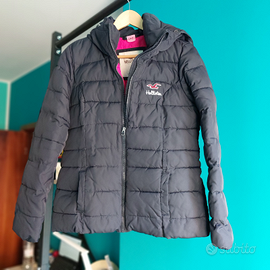 Piumino Hollister tg.L nero con interni viola