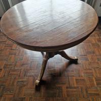 Tavolo rotondo in noce