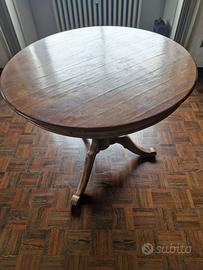 Tavolo rotondo in noce