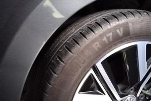 gomme 215/55 R17