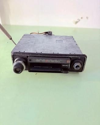 Autoradio vintage Philips Type 22RN348/50 del 1970
